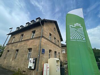 Der Markt Mainleus hat das Bahnhofsgebäude gekauft. Foto: Jürgen Gärtner