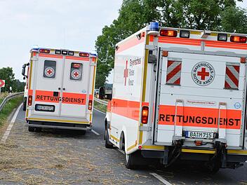 In Wei&szlig;enburg ist es aufgrund eines Herzinfarkts zu einem Verkehrsunfall gekommen. Der Fahrer ist gestorben. Symbolbild: Ronald Rinklef