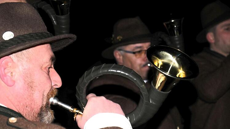 Die Fuchsstrecke wurde von den Bläsern der BJV-Kreisgruppe Hammelburg verblasen. Gerd Schaar