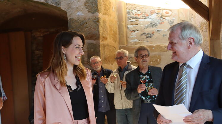 Bamberg: Pfingstausstellung auf Giechburg er&ouml;ffnet - bis wann die Kunstwerke zu sehen sind