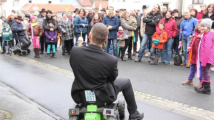 Kostet die Durchfahrt durch Zeitlofs bald Maut, um die Straßen zu sanieren? Foto: Gerd Schaar