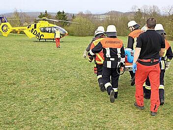 Nach der Rettung wurde die schwer verletzte 66-jährige Frau mit einem Hubschrauber in ein Spezialkrankenhaus geflogen. Foto: Matthias Einwag