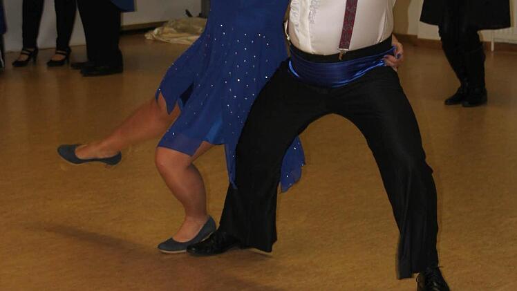 Tanzen einen fetzigen Rock"n"Roll: Prinz Rüdiger I. (Gust) und Prinzessin Andrea II. (Auring) aus Kasendorf. Foto: Stephan Stöckel