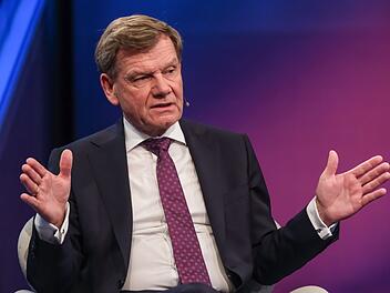 CDU-Außenminister Johannes Wadephul bezeichnet das iranische Regime als "eine Heimsuchung für das iranische Volk".