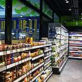 Neuer Einkaufsmarkt am Airport Nürnberg: der Rewe To Go in der Abflughalle 2. Foto: Airport Nürnberg / Jan Beinßen