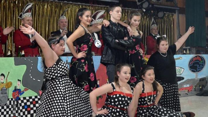 Die Zeller Tanzgruppe XYZ tanzte zu vielen bekannten Melodien der guten alten Zeit.