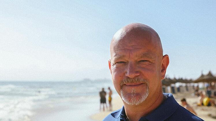 Peter Giesel ist ein Mann, der sich f&uuml;r die Interessen des TV-Publikums stark macht: Er hilft dabei, sich vor betr&uuml;gerischen Gesch&auml;ftemachern zu sch&uuml;tzen.