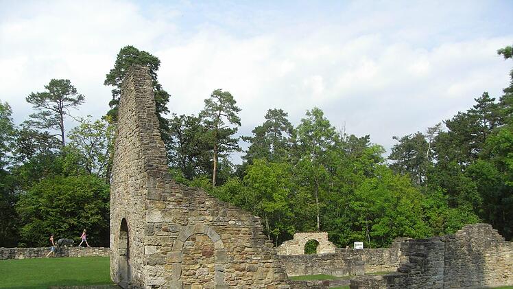 Einer der Höhepunkte der Extratour Michelsberg ist der Besuch der Kirchenruine Michelsberg. Foto: Joachim Rübel
