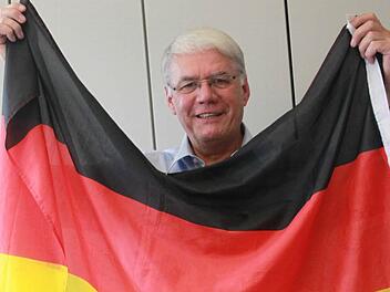 Otto Tröppner fiebert mit der deutschen Mannschaft. Foto: Sabine Herteux