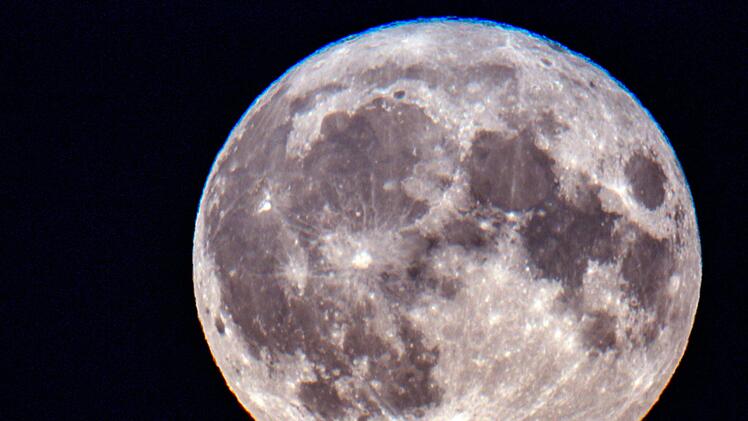 Reise zum Mond - Milliardenkosten, M&uuml;ll und M&auml;nner beim Golfen