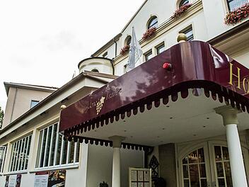 Die "Goldene Traube" am Viktoriabrunnen wird nach dem Wchsel "Dormero Hotel Coburg" heißen.Jochen Berger
