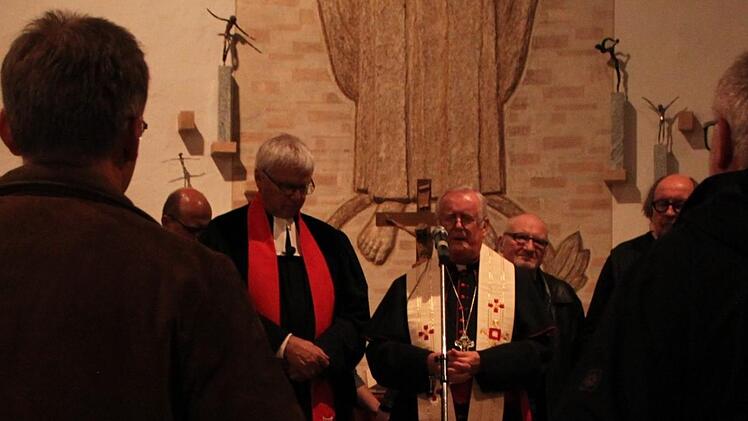 Die Altbischöfe Johannes Friedrich (evangelisch) und Friedhelm Hofmann (katholisch) gestalten am Reformationstag einen Gottesdienst in Bad Brückenau. Foto: Ulrike Müller