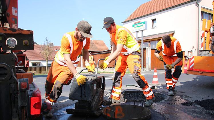 Eindrücke von der Baustelle in der Nüdlinger Ortsdurchfahrt. Foto: Ralf Ruppert