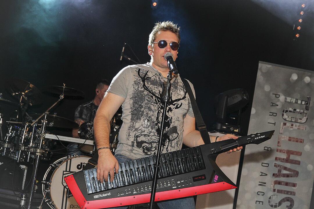 Mit vielen Party-Songs der 80er & 90er und Rock-Pop Klassikern