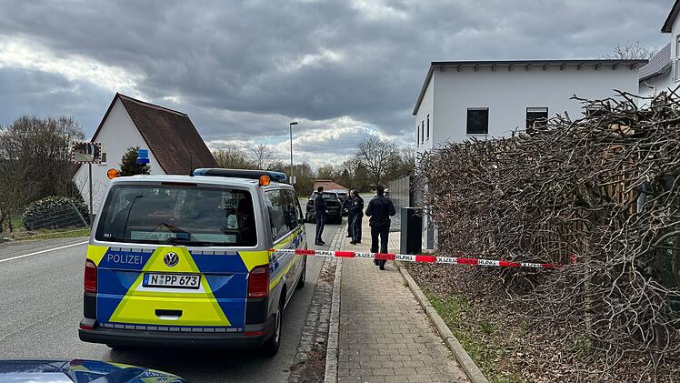 Drei Leichen in Einfamilienhaus in Kreis N&uuml;rnberger Land gefunden