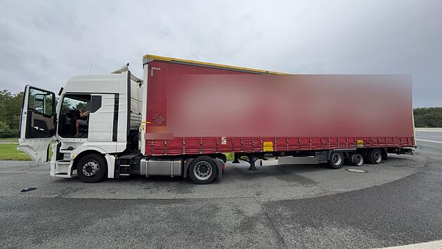 A9 bei Trockau: Lkw-Fahrer sorgt bei Polizei f&uuml;r "ungl&auml;ubiges Kopfsch&uuml;tteln"