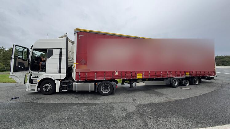 A9 bei Trockau: Lkw-Fahrer sorgt bei Polizei f&uuml;r "ungl&auml;ubiges Kopfsch&uuml;tteln"