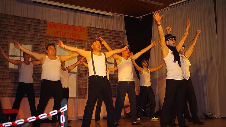 Das sexy Männerballett Foto: Heike Schülein