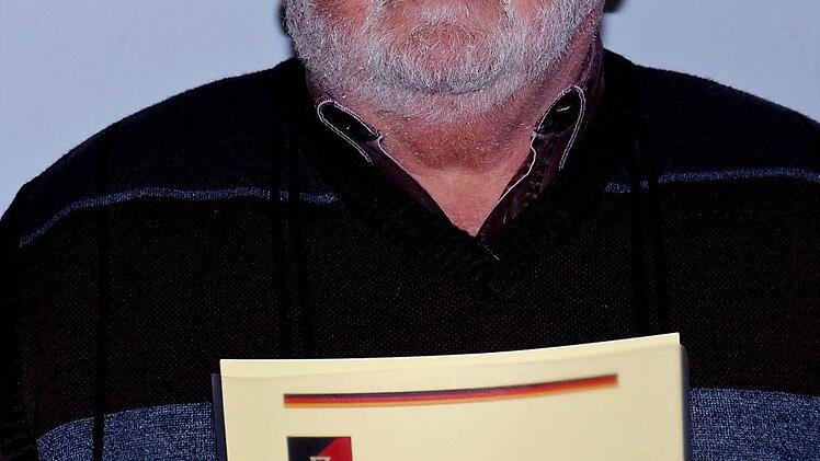 Geehrt wurde Andreas Manger für 25 Jahre Mitgliedschaft.  Foto: Gerd Schaar