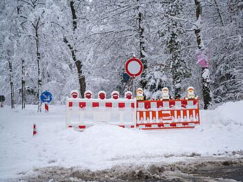 Akuter Schneebruch in Franken: Warnungen vor Lebensgefahr