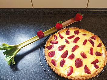 Erdbeer-Rhabarber-Kuchen