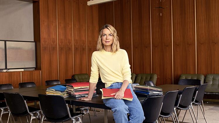 Jessy Wellmer schaut sich in ihrer neuen Reportage Klischees und Realit&auml;t der Beamten in Deutschland an.