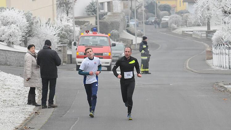 Impressionen vom Fuschter Silvesterlauf 2016. Foto: ssp