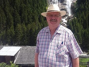 Bernd Steger auf der Grawa-Alm in Tirol. Dorthin hatte er kürzlich eine Busreise für den ökumenischen Seniorenkreis der Pfarrei "Sankt Elisabeth" Küps organisiert.Dieter Wolf