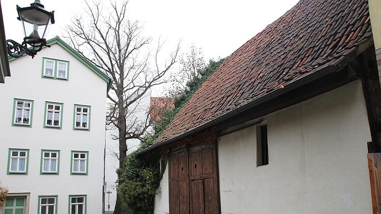 Die Scheune in der Schenkgasse soll in Zukunft Fahrr&auml;der beherberge n. Foto: Simone Bastian