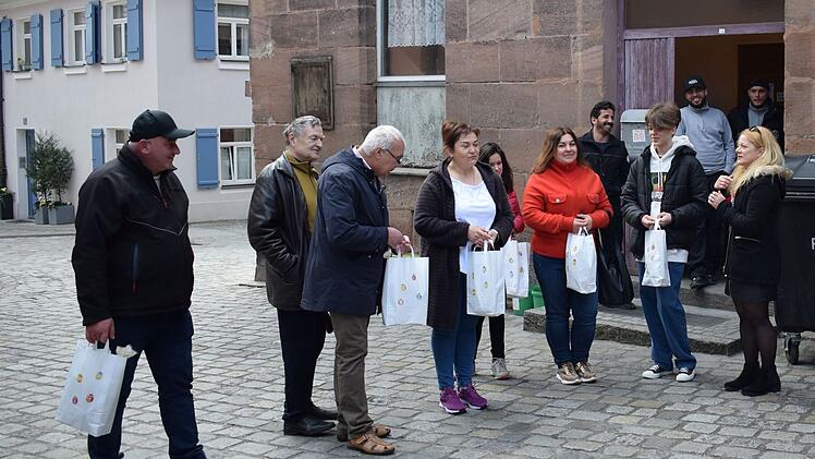 Schwabach: Malbücher, Buntstifte und Spielsachen - Ostergeschenke für "Geflüchtete aus der Ukraine"