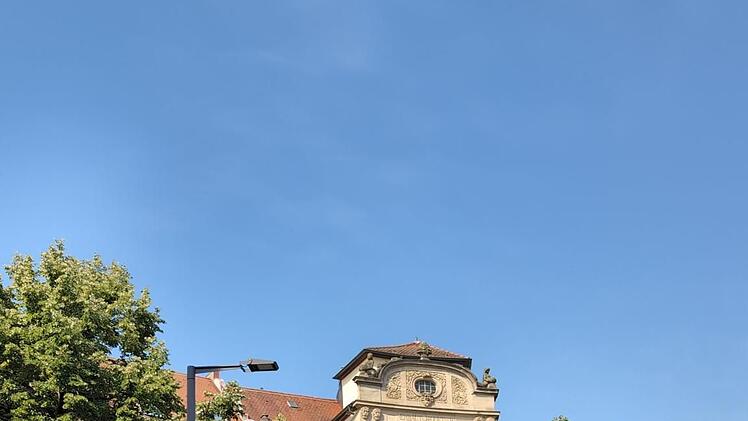 Bamberg: Sehr lautes Piepsen am Wilhelmsplatz - Feuerwehreinsatz in Innenstadt