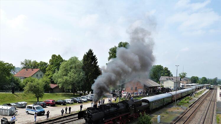 Impressionen von den Pfingstdampftagen in Neuenmarkt Werner Reißaus