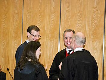 Verteidiger unter sich (von links): Felix Leyde, Kerstin Rieger, Albrecht Freiherr von Imhoff und Till Wagler. Foto: Christiane Lehmann