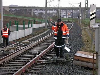 Funkkontakt mit dem Fahrdienstleiter Foto: Klaus Oelzner