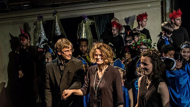 "Compose Strawinsky":_Ovationen gab es für die Schülerinnen und Schüler der Coburger Lutherschule beim Auftritt im Landestheater.Foto: Jochen BErger