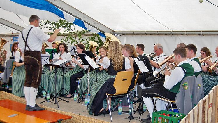 Pfingstmarkt in Steinach.  Foto: Sigismund von Dobschütz