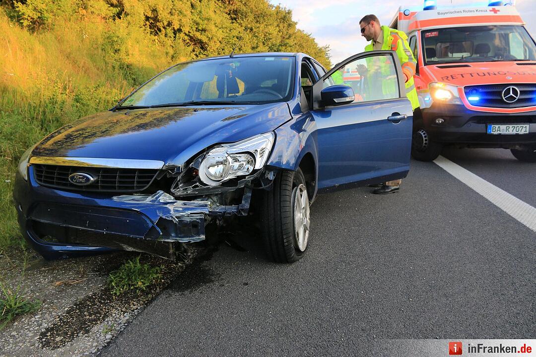 Fünf Verletzte bei Unfall auf A73