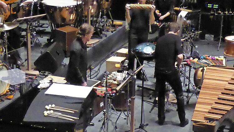 Martin Grubinger und das Percussive Planet Ensemble. Foto: Ahnert