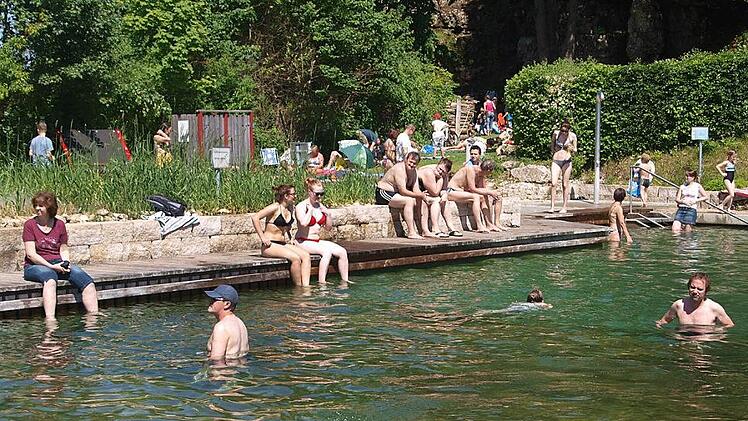 Für das Höhenschwimmbad - hier eine Archivaufnahme - hat sich Hartmut Koschyk immer eingesetzt.