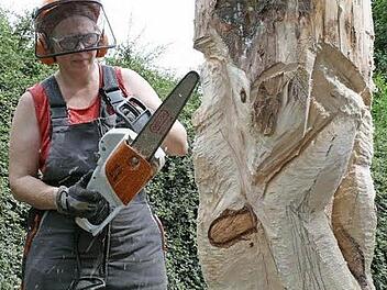 Holzkünstlerin Annegret Kalvelage Fotos: privat