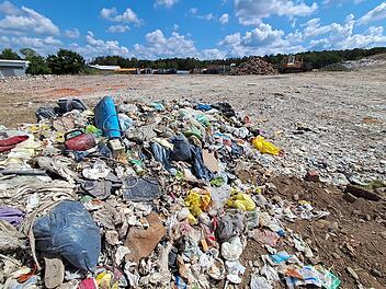 Elektrogeräte verursachen Brand in Müllwagen im Landkreis Forchheim