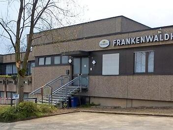 Rund eine Million Euro kostet die energetische Sanierung der Frankenwaldhalle Grafengehaig. Foto: Klaus-Peter Wulf