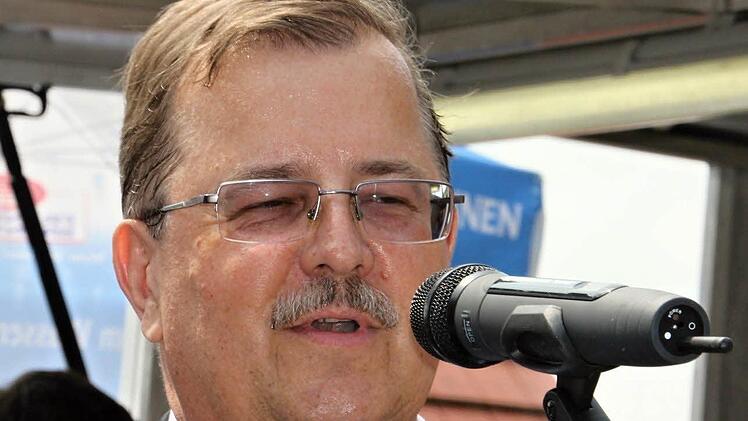 Woolfgang Schreiber bei siener ansprache.