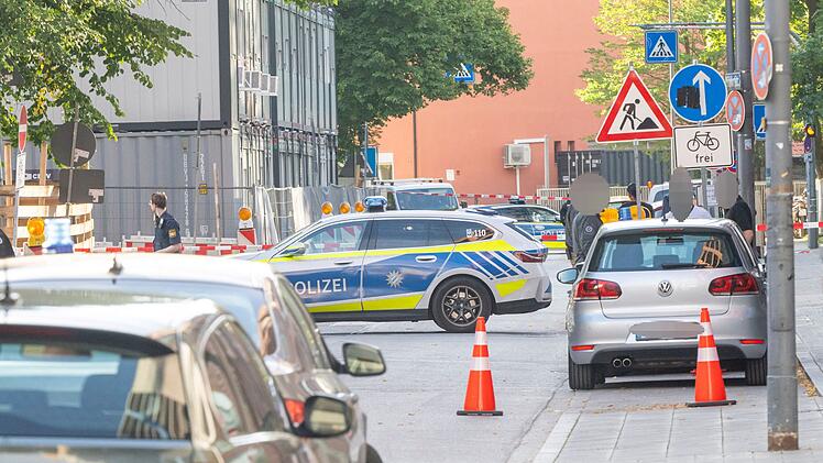 Brands&auml;tze auf M&uuml;nchner Baustelle geworfen
