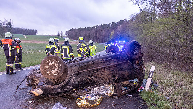Vier Verletzte bei Unfall im Landkreis Bamberg am Sonntag (25.4.2022=