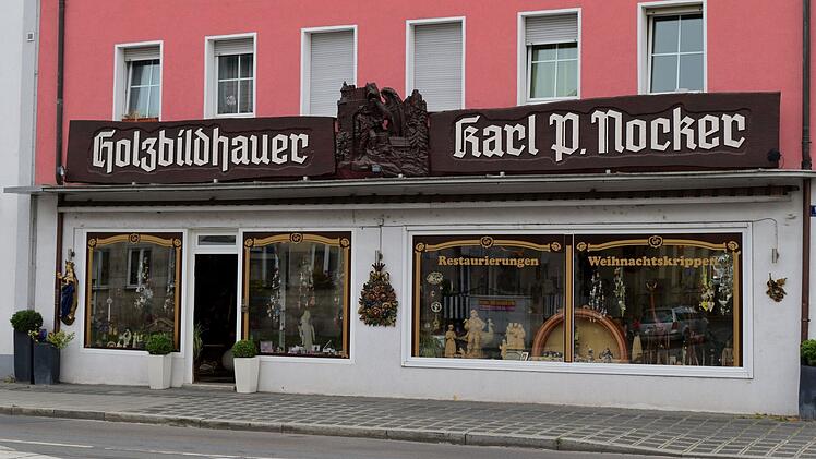 Nürnberg: Traditionsgeschäft "Holzschnitzerei Nocker" schließt - Prägte das Nürnberger Stadtbild mit