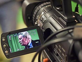 Der Vorschlag der Freien Wähler, die Stadtratsdebatten online zu übertragen, fand keine Zustimmung. Foto: dpa