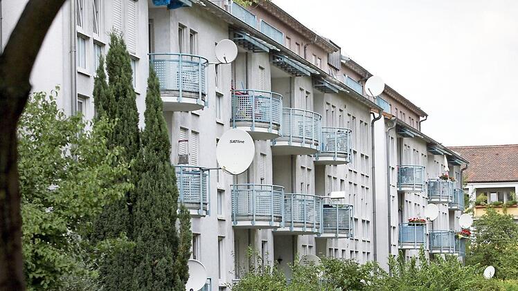 Bayernweit entstehen im Rahmen des Sofortprogramms an rund 40 Standorten etwa 650 staatliche Wohnungen mit reduziertem Wohn- und Baustandard. Symbolfoto: F. Rumpenhorst, dpa