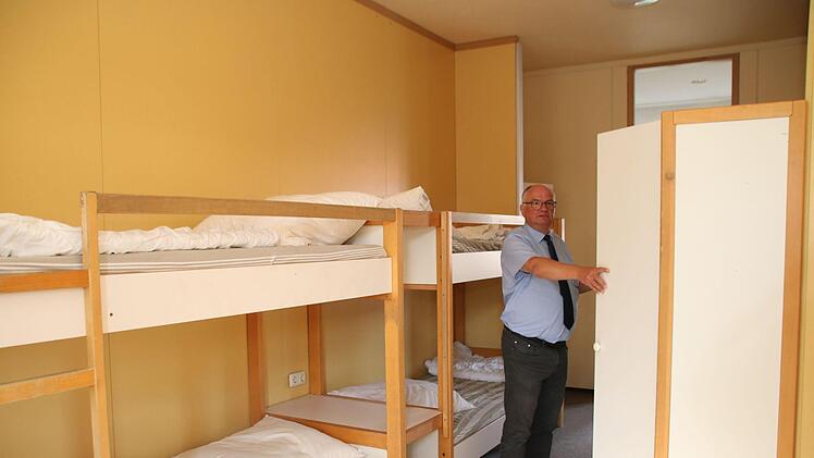 Bei Martin Pfeuffer sieht sich in den Zimmern um. Alles ist noch vorhanden. Foto: Thomas Malz