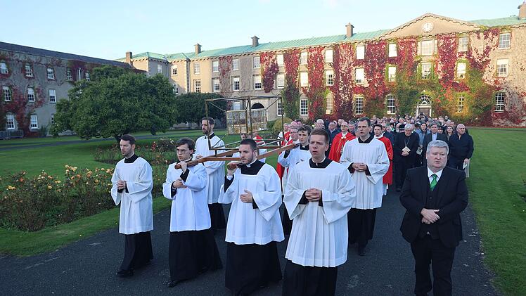 Historische R&uuml;ckkehr der Frankenapostel nach Irland